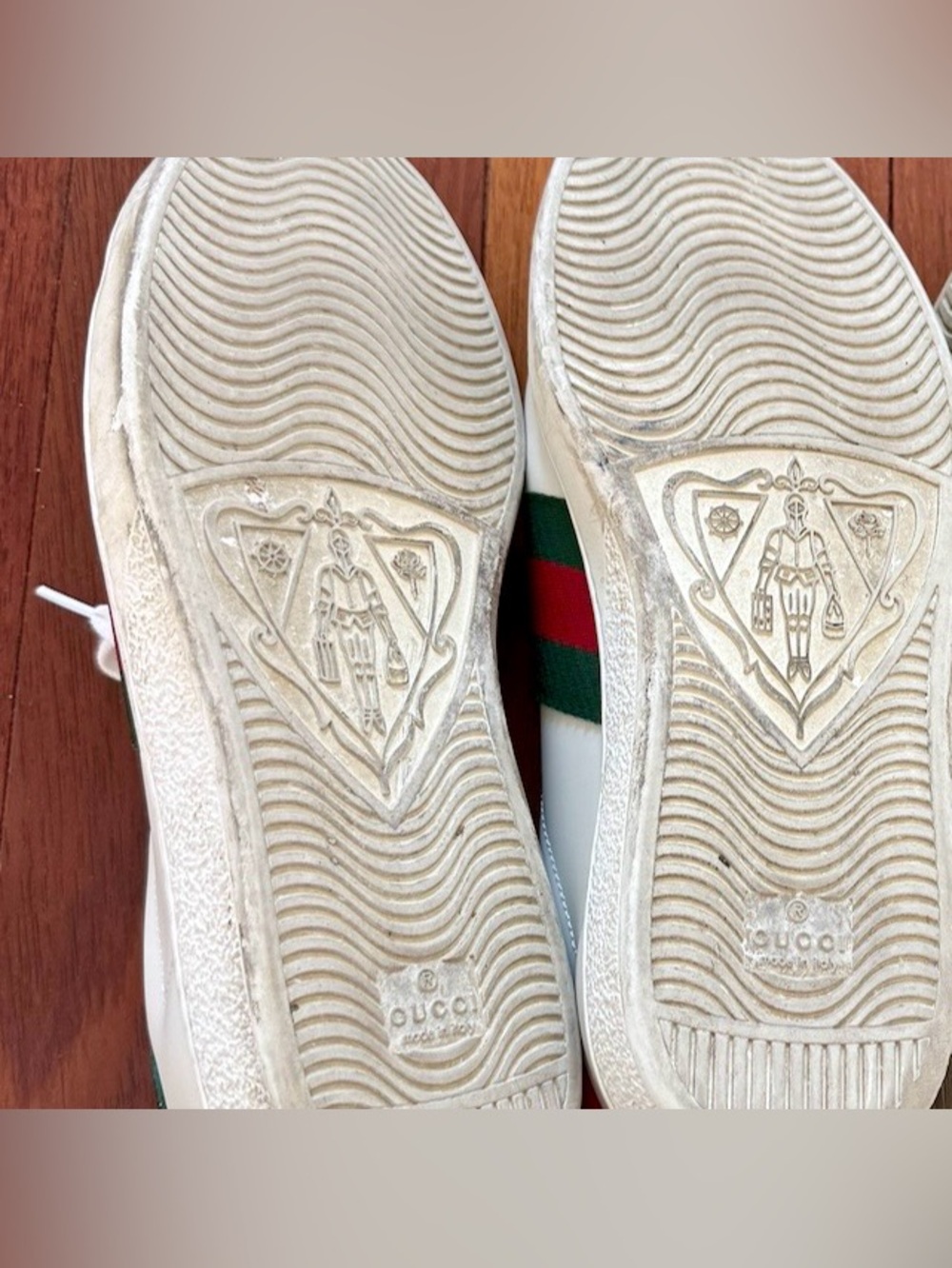 Men Gucci White Leather Ace Bee Sneaker size 9 - Picture 7 of 7